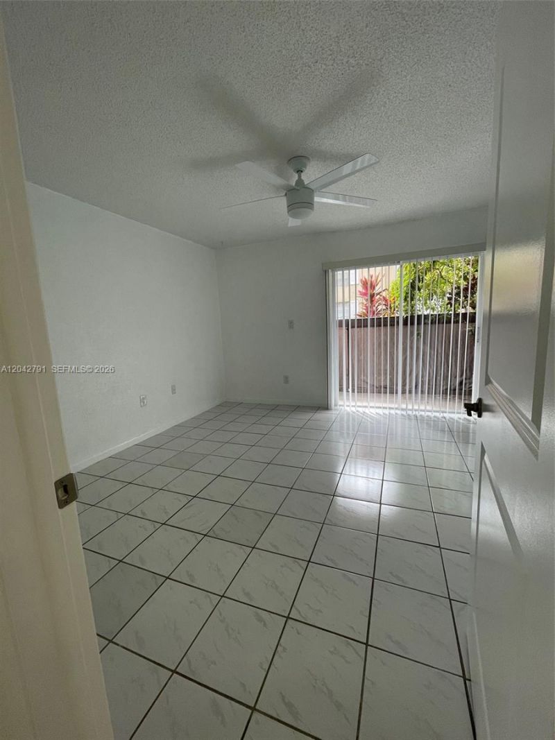 10832 SW 88th St , Unit U13, Miami, FL 33176 Photo