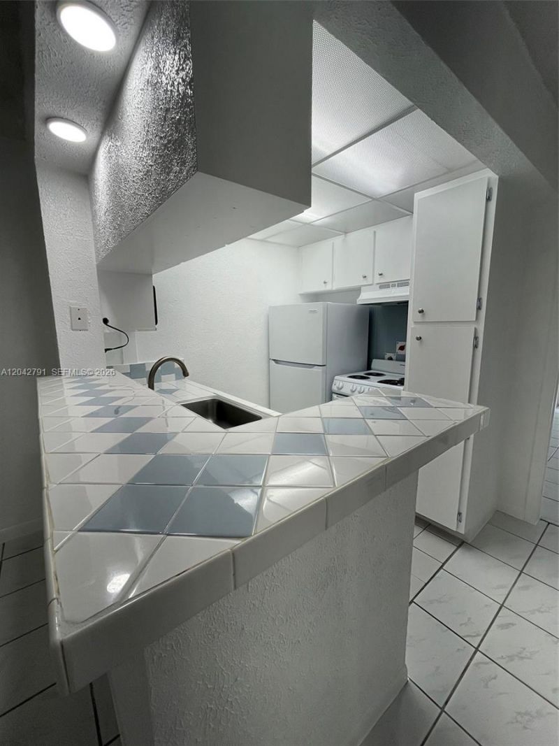 10832 SW 88th St , Unit U13, Miami, FL 33176 Photo