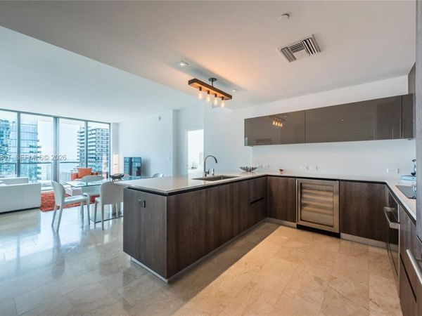 88 SW 7 Street , Unit 3403, Miami, FL 33130
