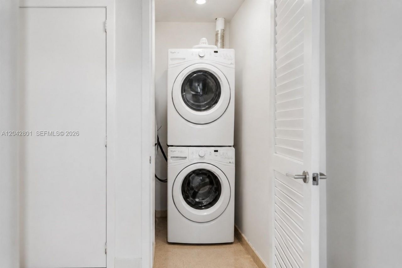88 SW 7 Street, Unit 3403, Miami, FL 33130 Photo