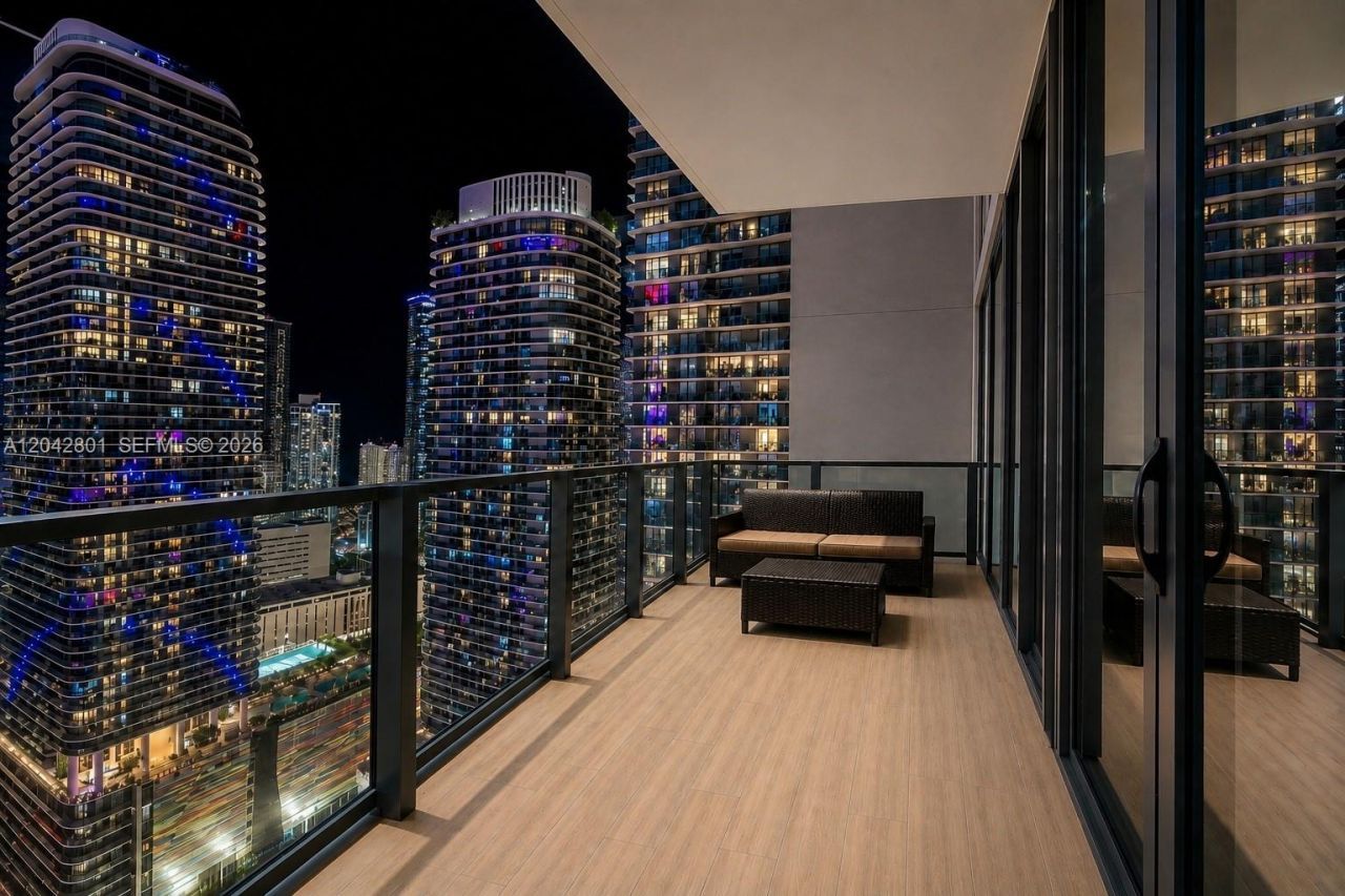 88 SW 7 Street, Unit 3403, Miami, FL 33130 Photo