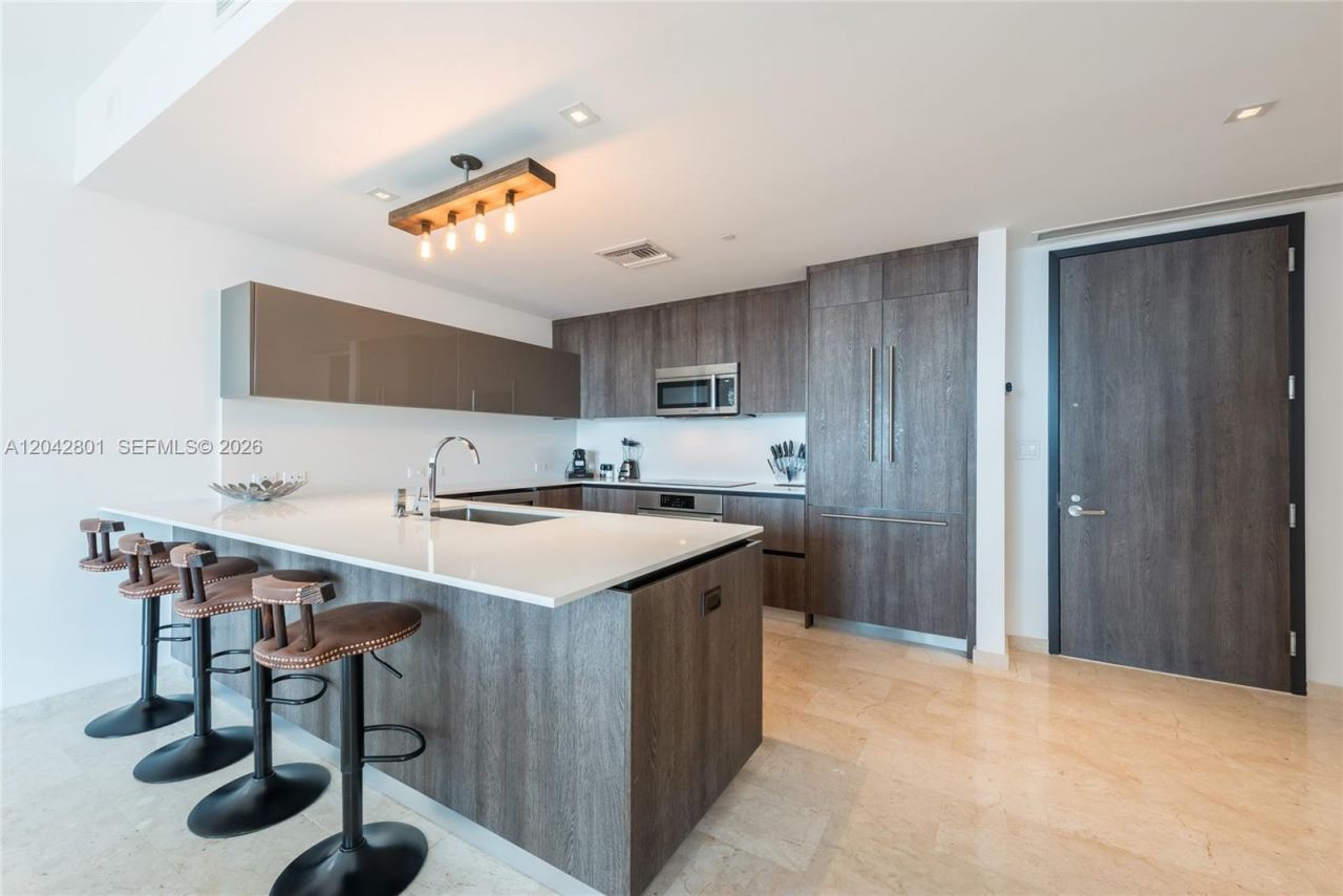 88 SW 7 Street, Unit 3403, Miami, FL 33130 Photo