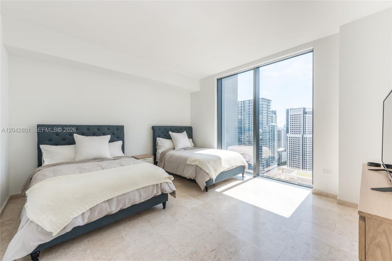 88 SW 7 Street, Unit 3403, Miami, FL 33130 Photo