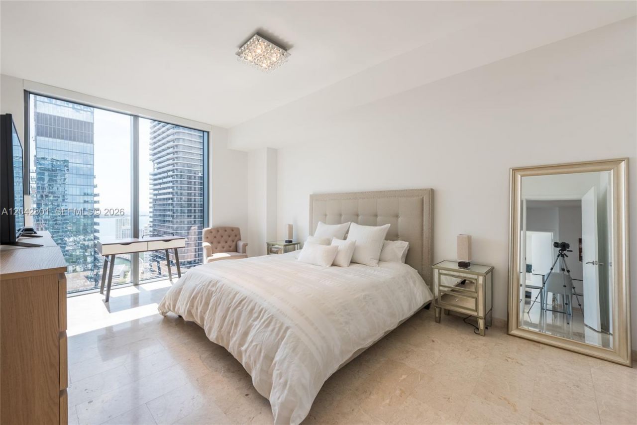 88 SW 7 Street, Unit 3403, Miami, FL 33130 Photo