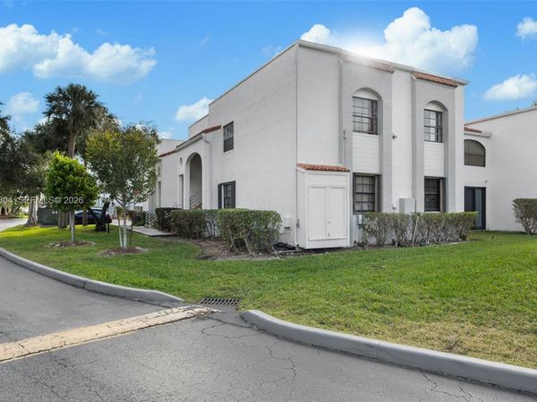 3571 Magellan Cir , Unit 343-4, Aventura, FL 33180