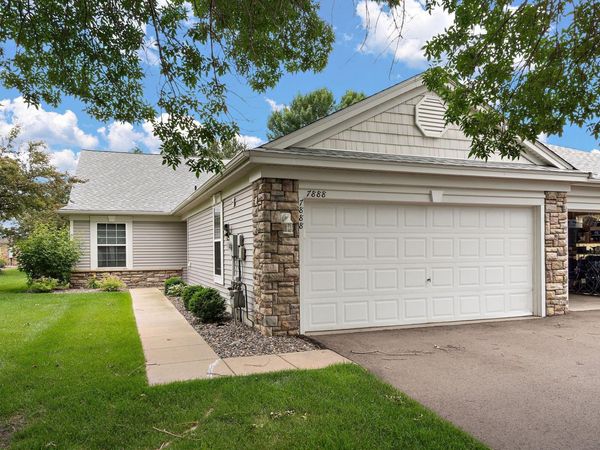 7888 Prairie Creek Court NE, Elk River, MN 55330