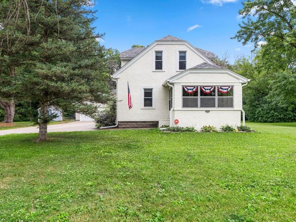 2020 Margaret Street N, North Saint Paul, MN 55109