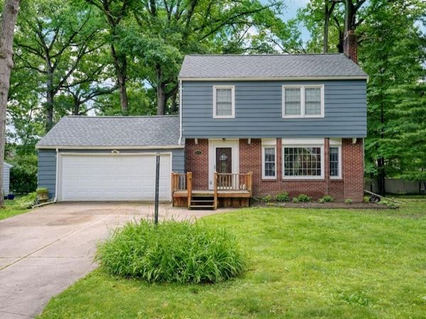 907 Westwood Boulevard, Jackson, MI 49203