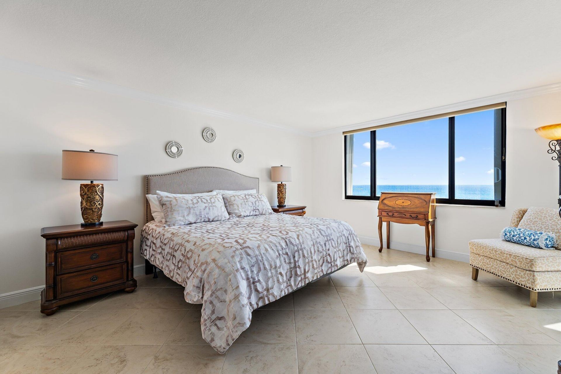840 Ocean Drive, Unit 905, Juno Beach, FL 33408 Photo