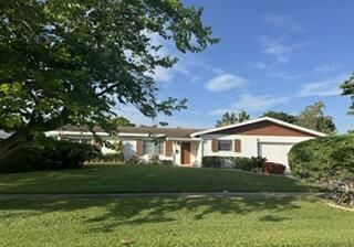 536 Oyster Road, North Palm Beach, FL 33408 Main Photo