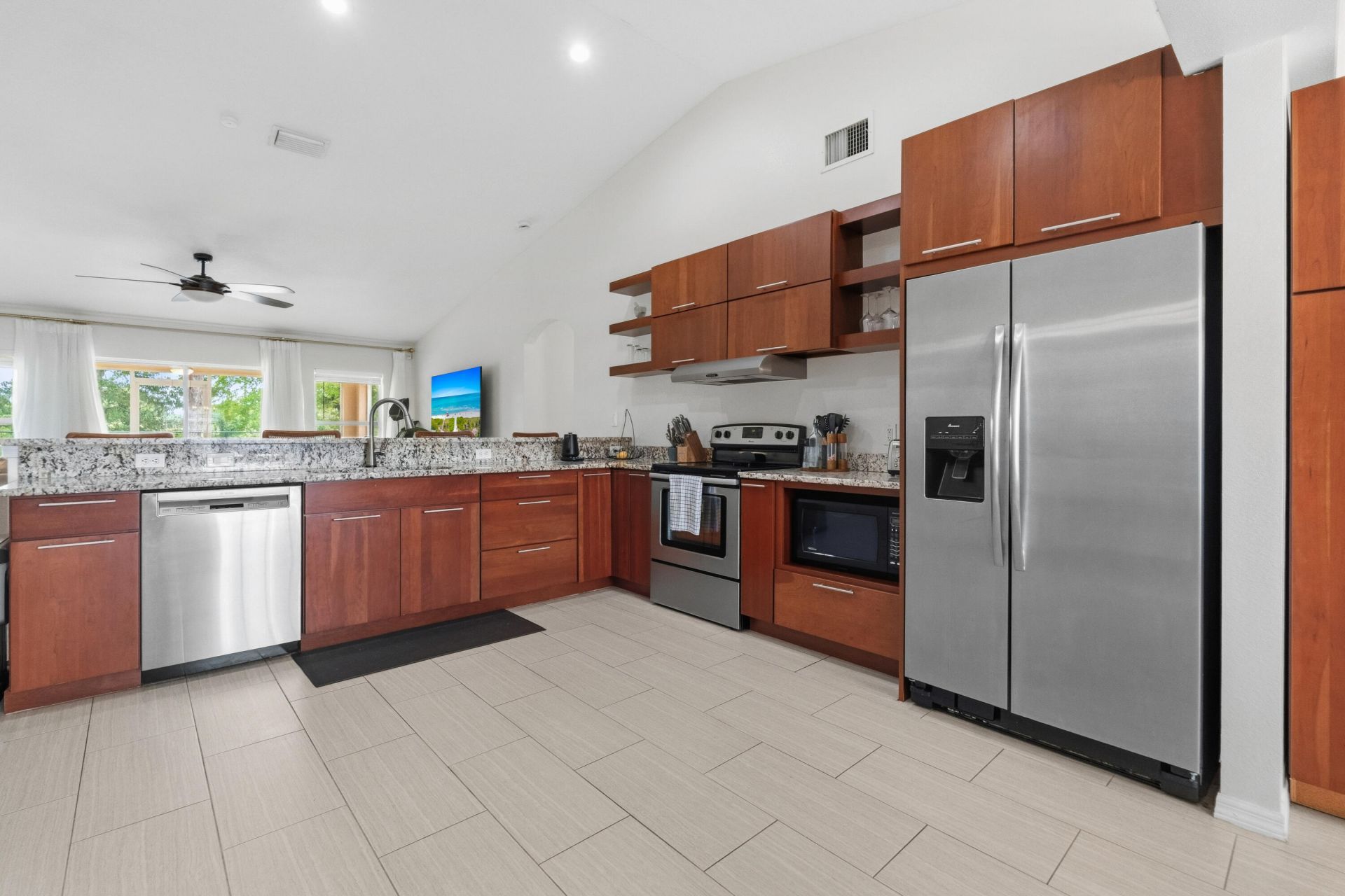 516 SE Crosspoint Drive, Port Saint Lucie, FL 34983 Photo