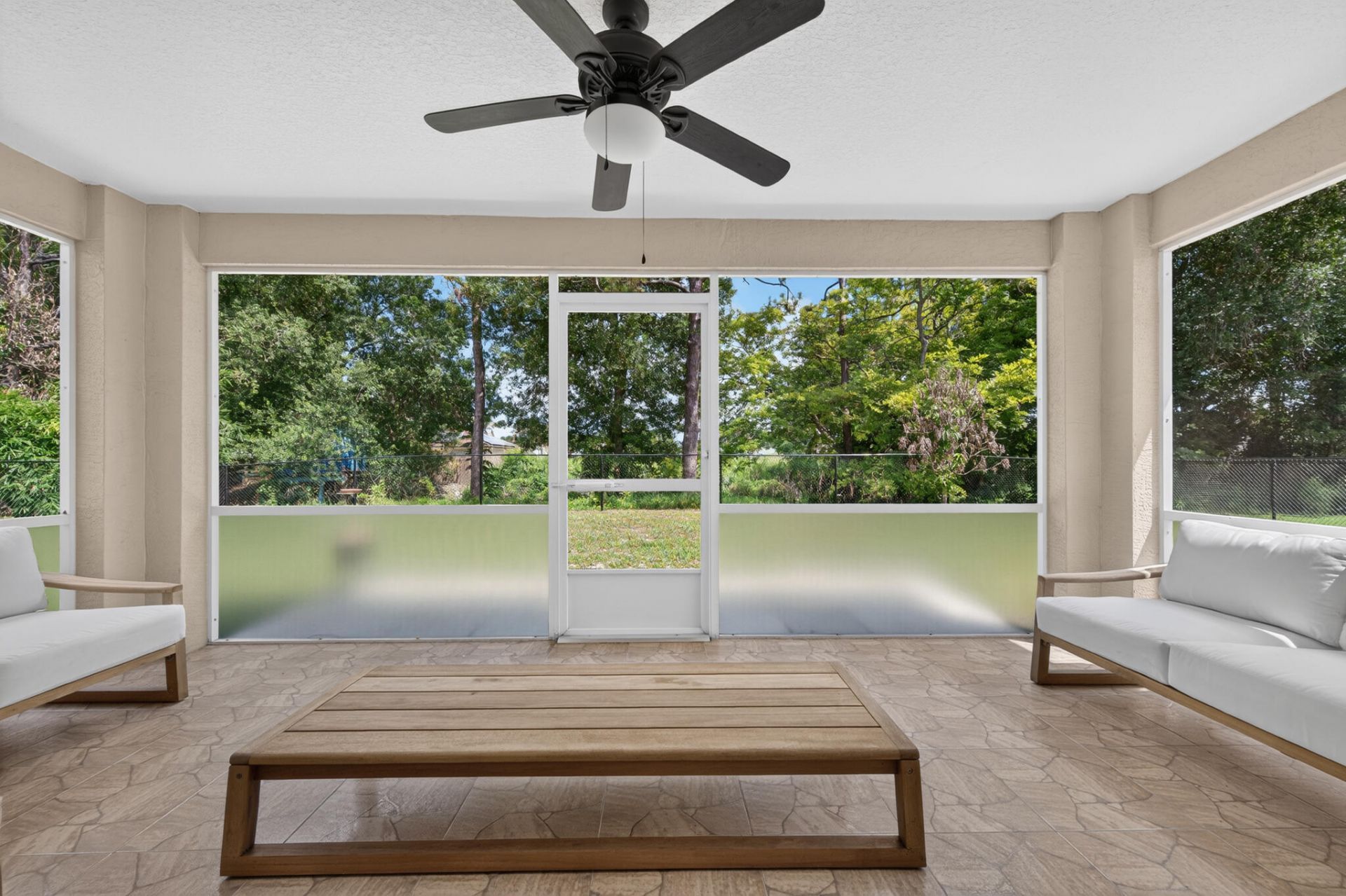 516 SE Crosspoint Drive, Port Saint Lucie, FL 34983 Photo