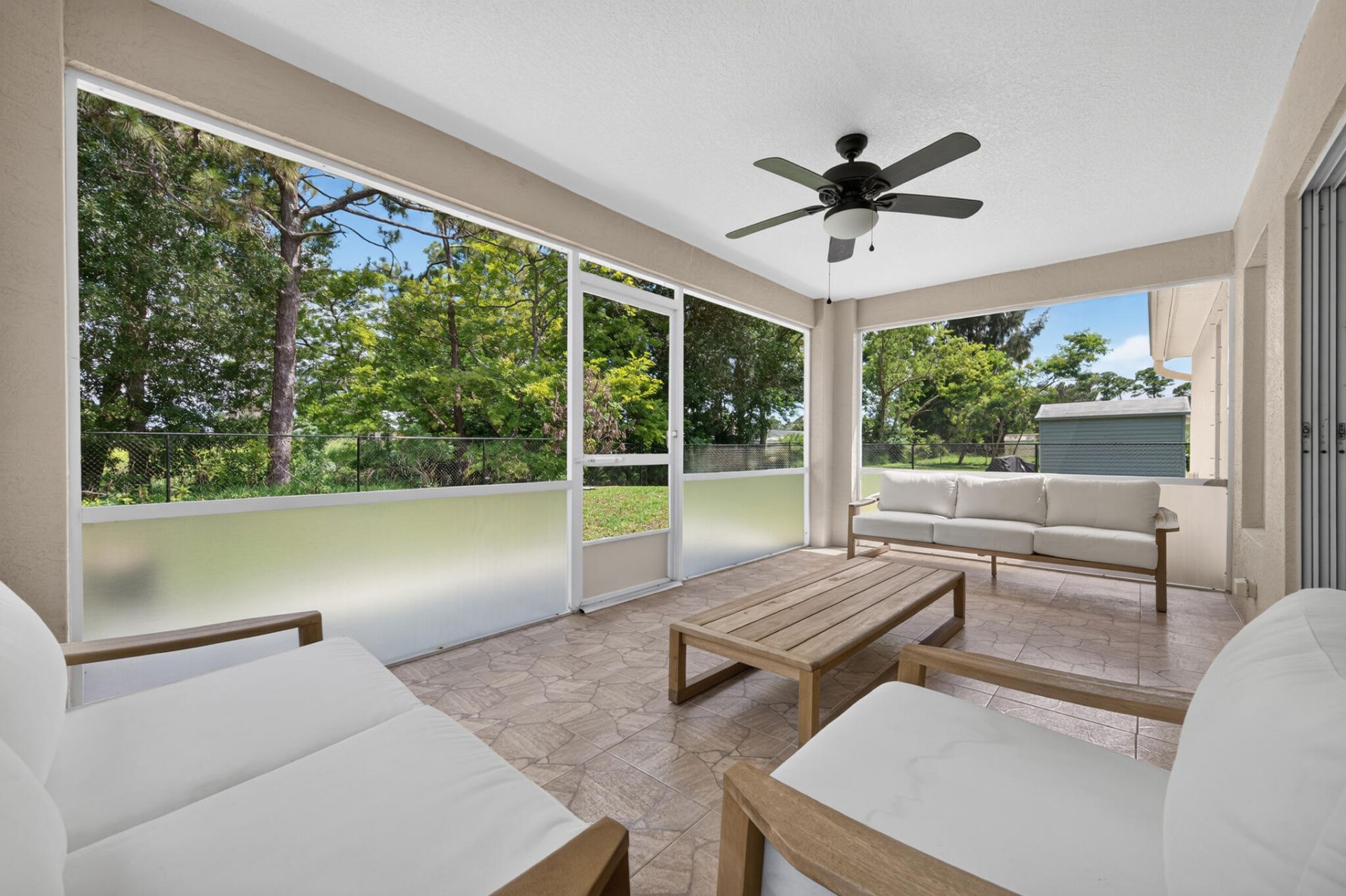 516 SE Crosspoint Drive, Port Saint Lucie, FL 34983 Photo
