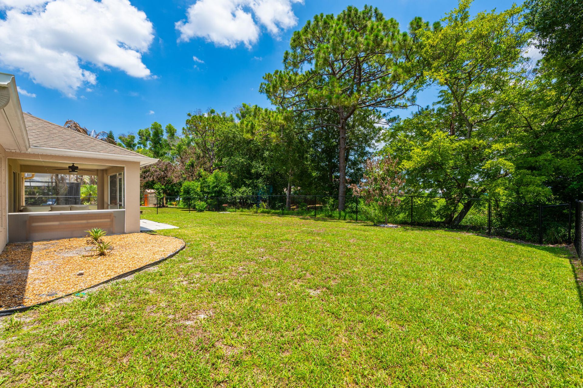 516 SE Crosspoint Drive, Port Saint Lucie, FL 34983 Photo