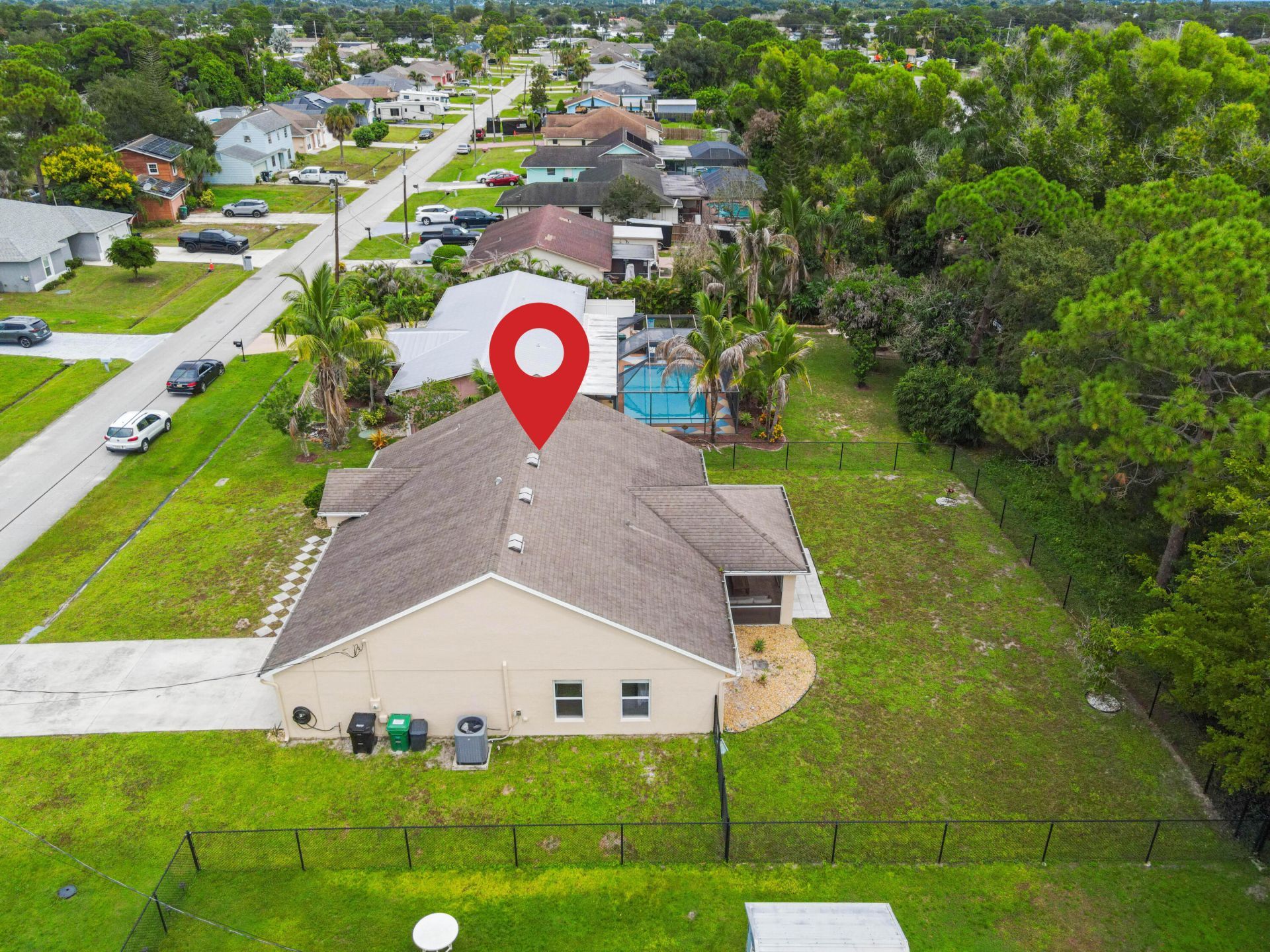 516 SE Crosspoint Drive, Port Saint Lucie, FL 34983 Photo