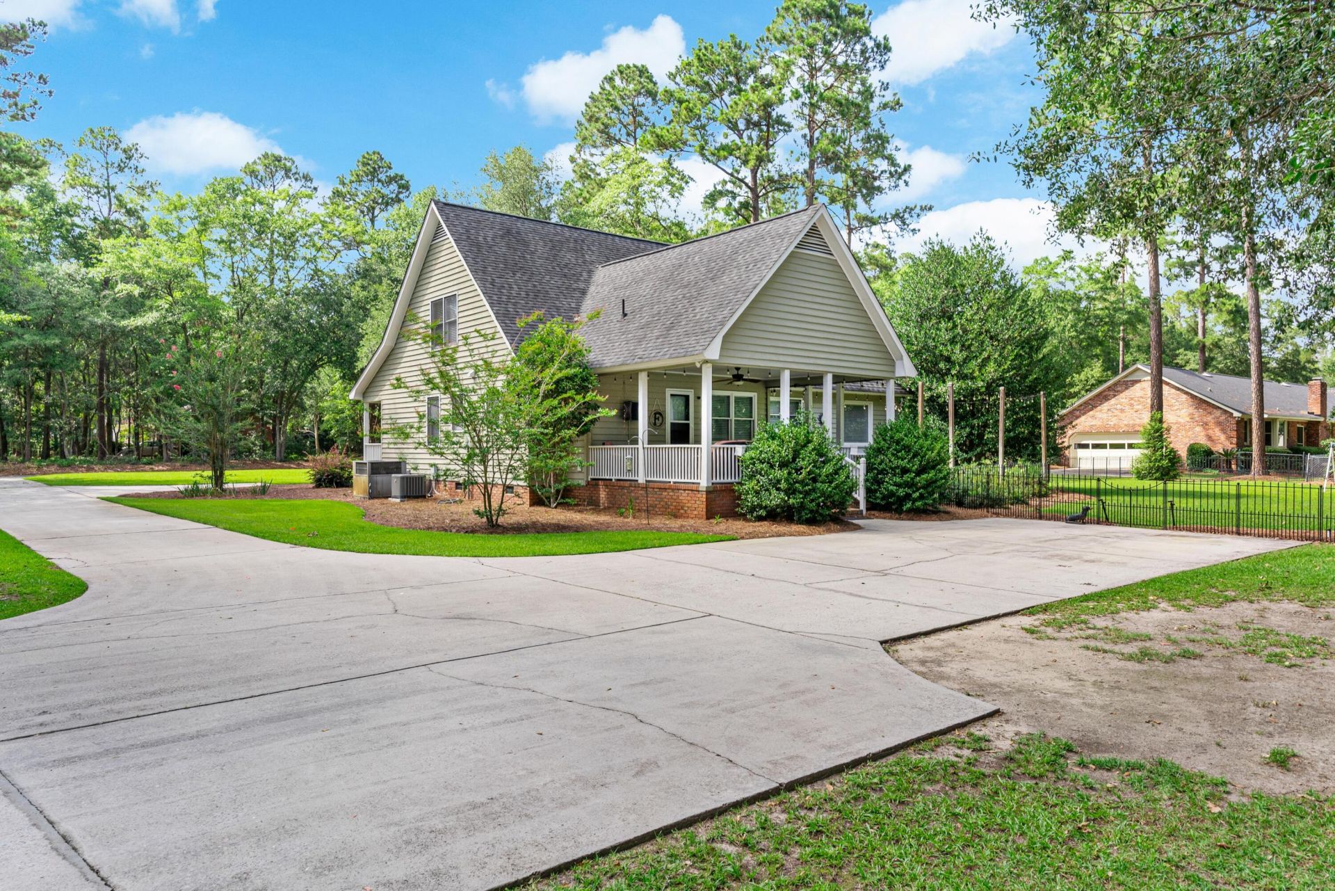 1251 Huntington Drive Photo 17