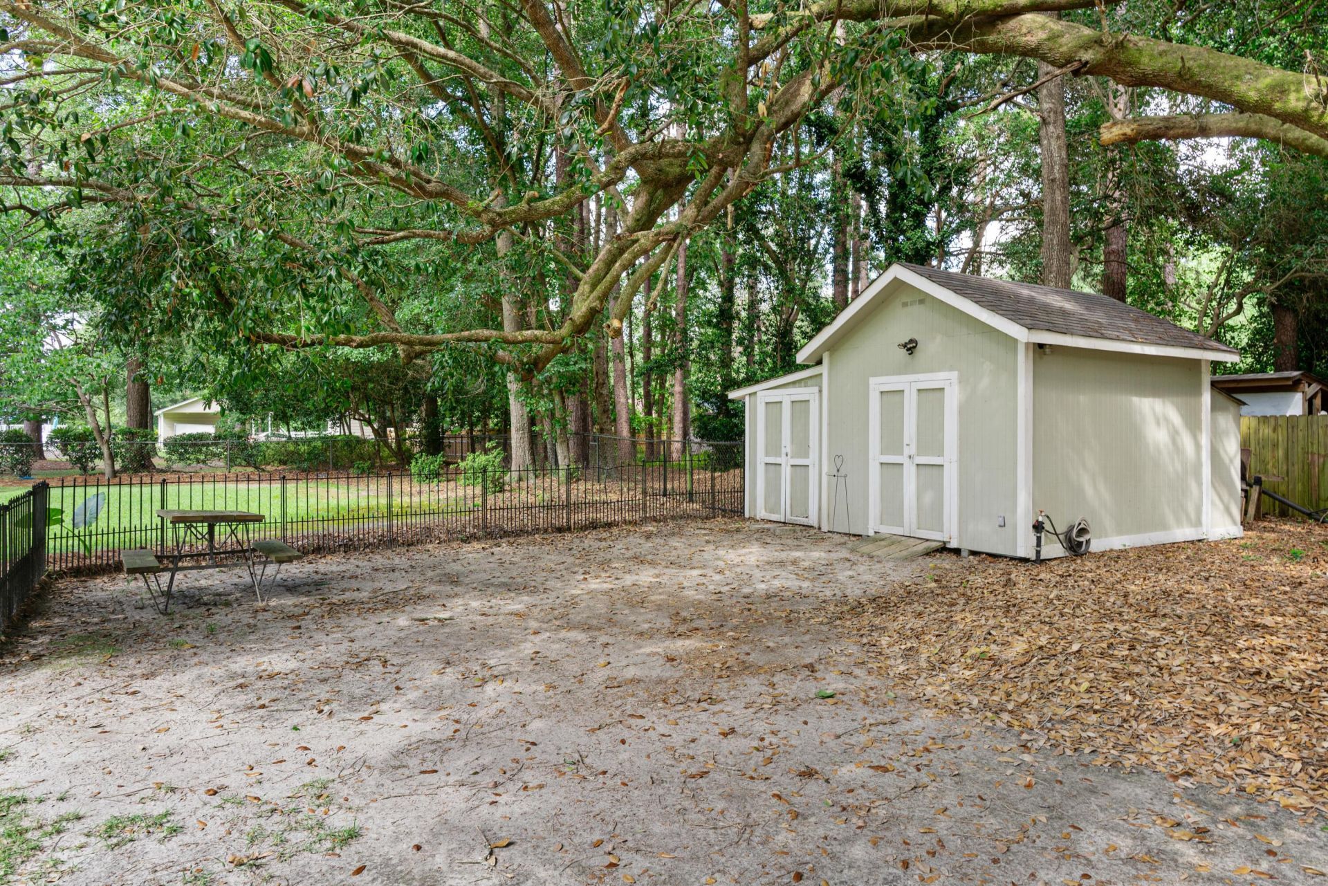 1251 Huntington Drive Photo 18