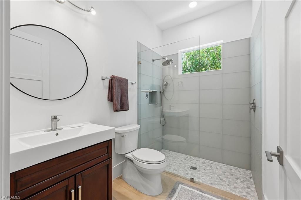 1232 Royal Palm Dr, Naples, FL 34103 Photo