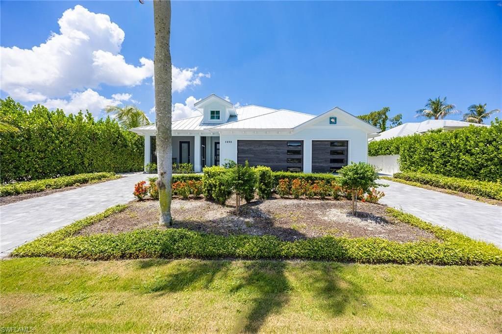 1232 Royal Palm Dr, Naples, FL 34103 Photo