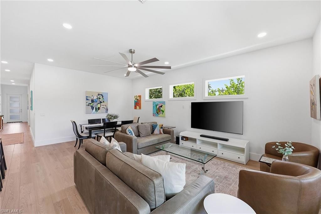 1232 Royal Palm Dr, Naples, FL 34103 Photo