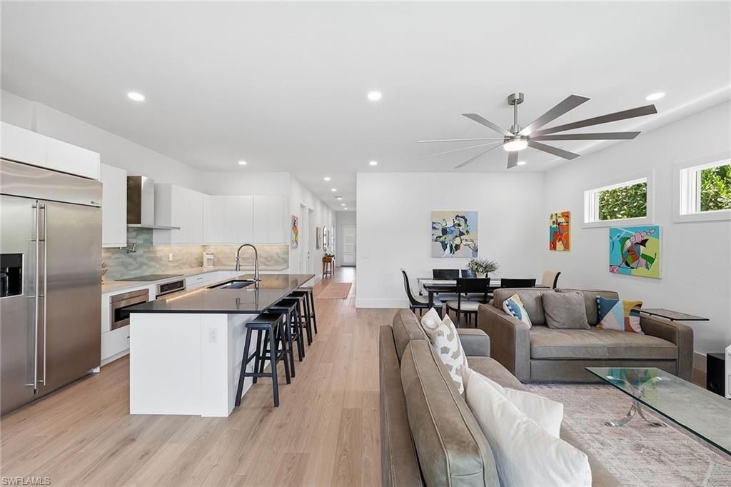 1232 Royal Palm Dr, Naples, FL 34103 Photo