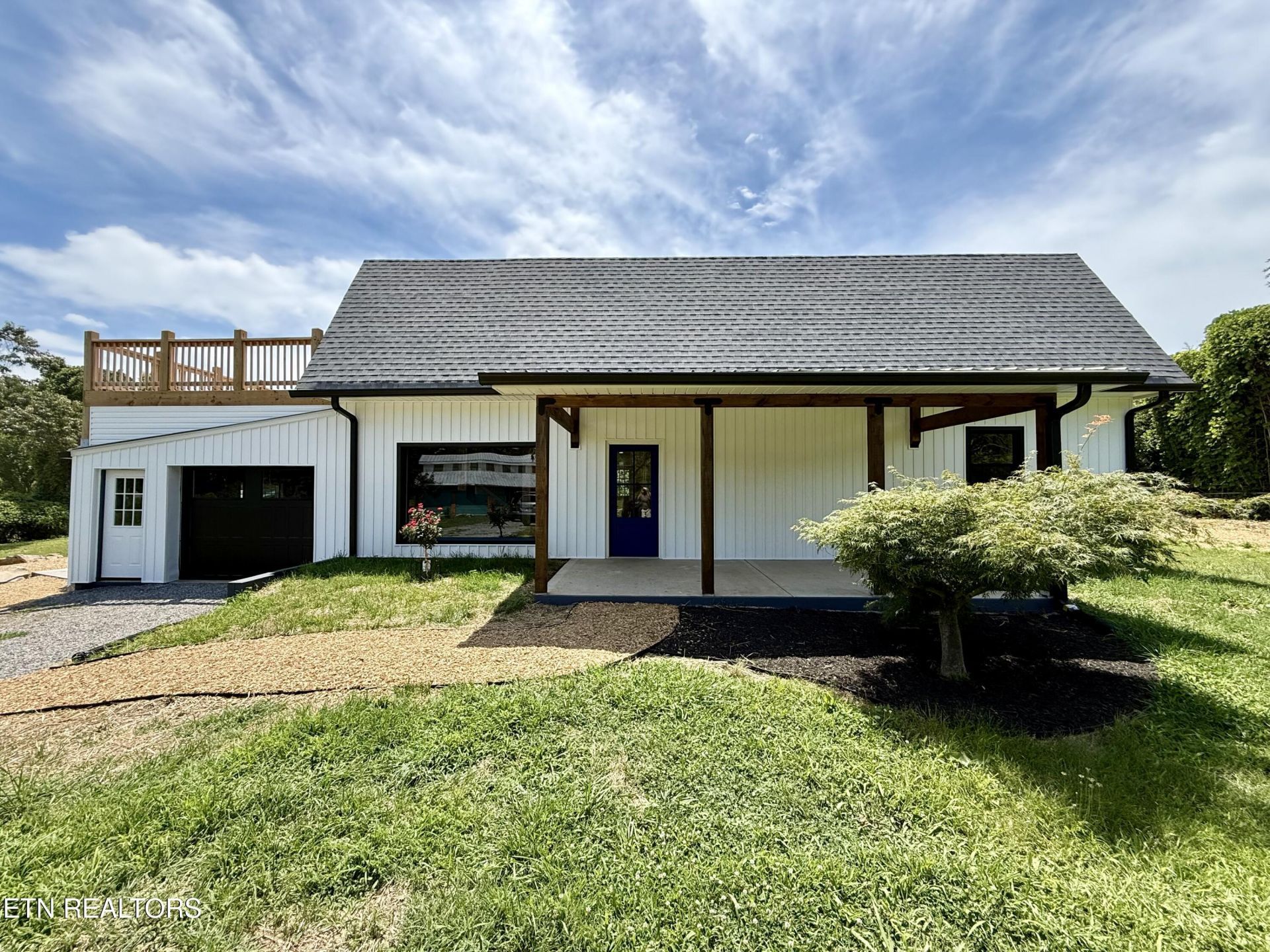 10275 Beals Chapel Rd, Lenoir City, TN 37772 Main Photo