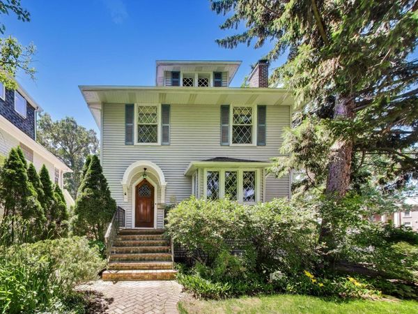 1110 Elm Street, Winnetka, IL 60093