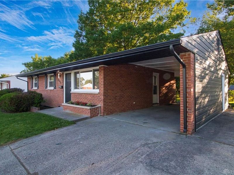 2419 Marchmont Drive, Dayton, OH 45406 Photo 2