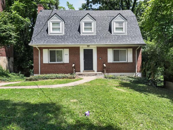 2204 Shasta Place, Cincinnati, OH 45211