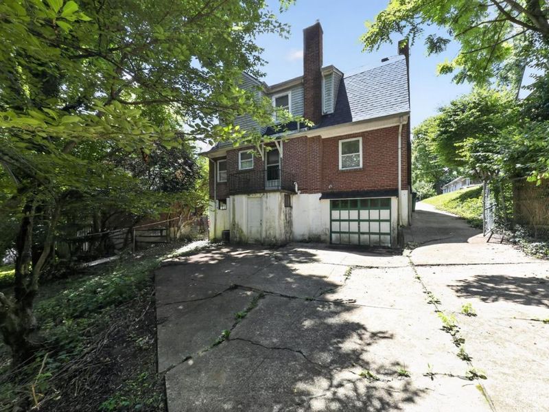 2204 Shasta Place, Cincinnati, OH 45211 Photo 5