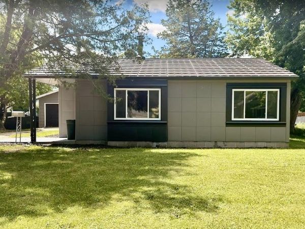 919 W 4TH AVENUE, Oshkosh, WI 54902