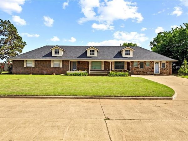 1450 Pine Street, Weatherford, OK 73096