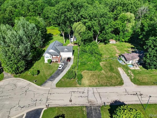 4975 Pleasant Creek Avenue NE, Plainfield Twp, MI 49321
