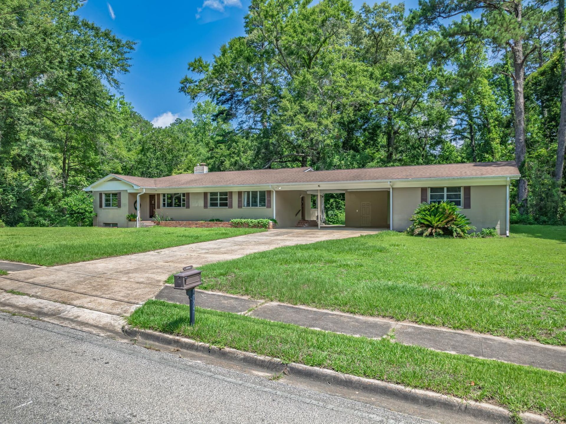 1734 W King Street , Quincy, FL 32351 Photo