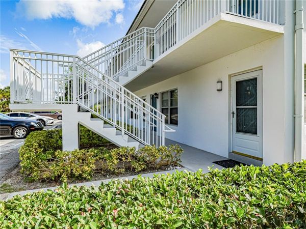 2800 Indian River Boulevard, Unit 1M, Vero Beach, FL 32960