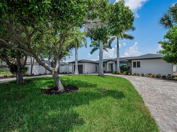 1014 BOCA CIEGA ISLE DRIVE , ST PETE BEACH, FL 33706
