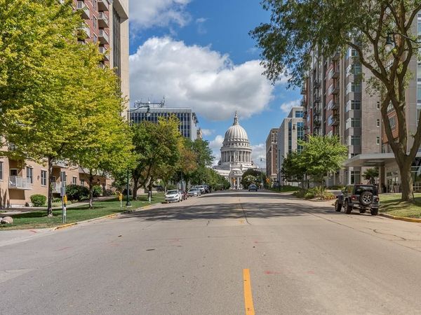 360 W Washington Avenue, Unit 503, Madison, WI 53703