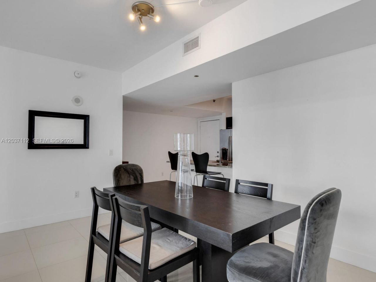 950 Brickell Bay Dr, Unit 1404, Miami, FL 33131 Photo