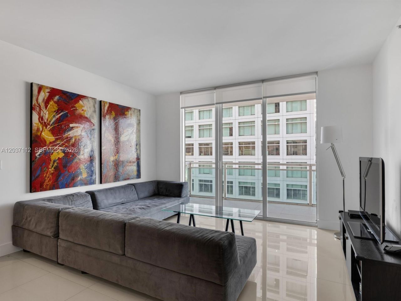 950 Brickell Bay Dr, Unit 1404, Miami, FL 33131 Photo