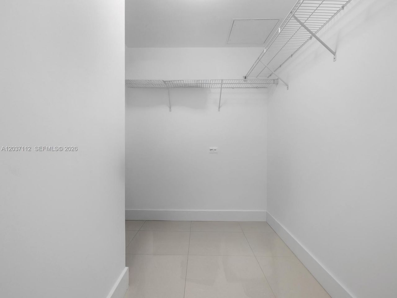 950 Brickell Bay Dr, Unit 1404, Miami, FL 33131 Photo
