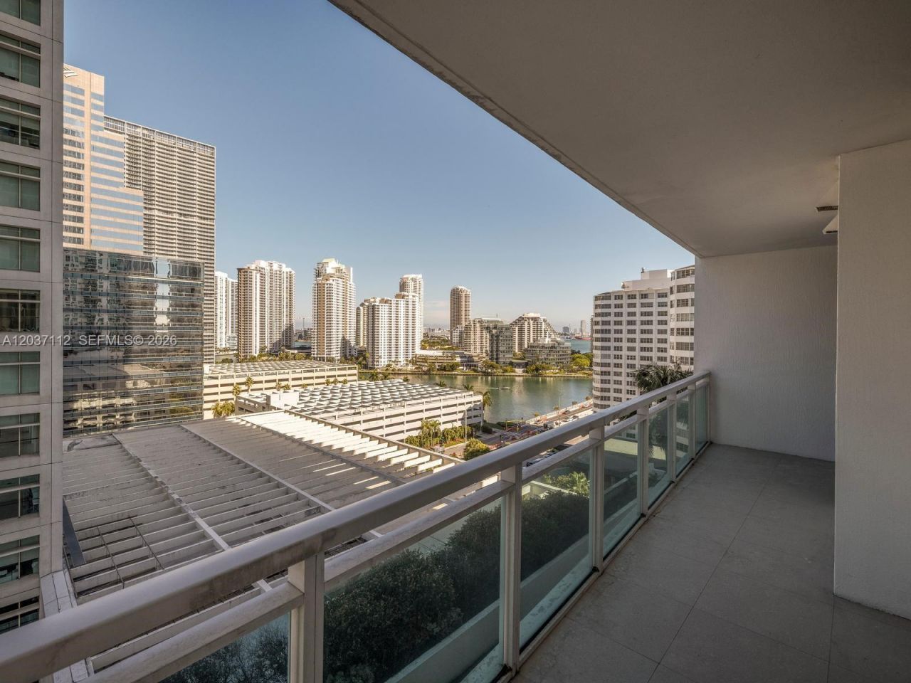 950 Brickell Bay Dr, Unit 1404, Miami, FL 33131 Photo