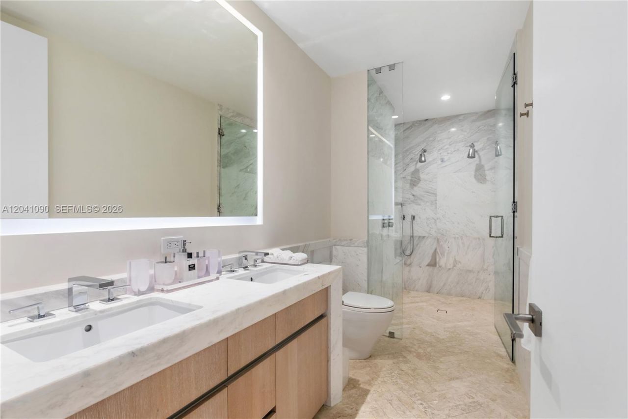 2831 S Bayshore Dr, Unit 2006, Coconut Grove, FL 33133 Photo