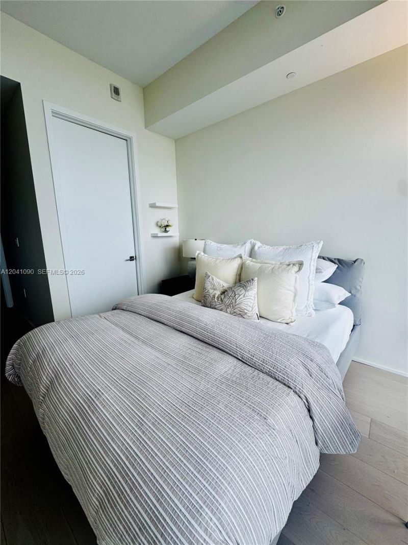 2831 S Bayshore Dr, Unit 2006, Coconut Grove, FL 33133 Photo