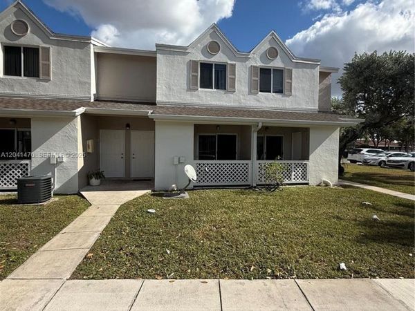 17515 NW 67th Ct , Unit G-22, Hialeah, FL 33015