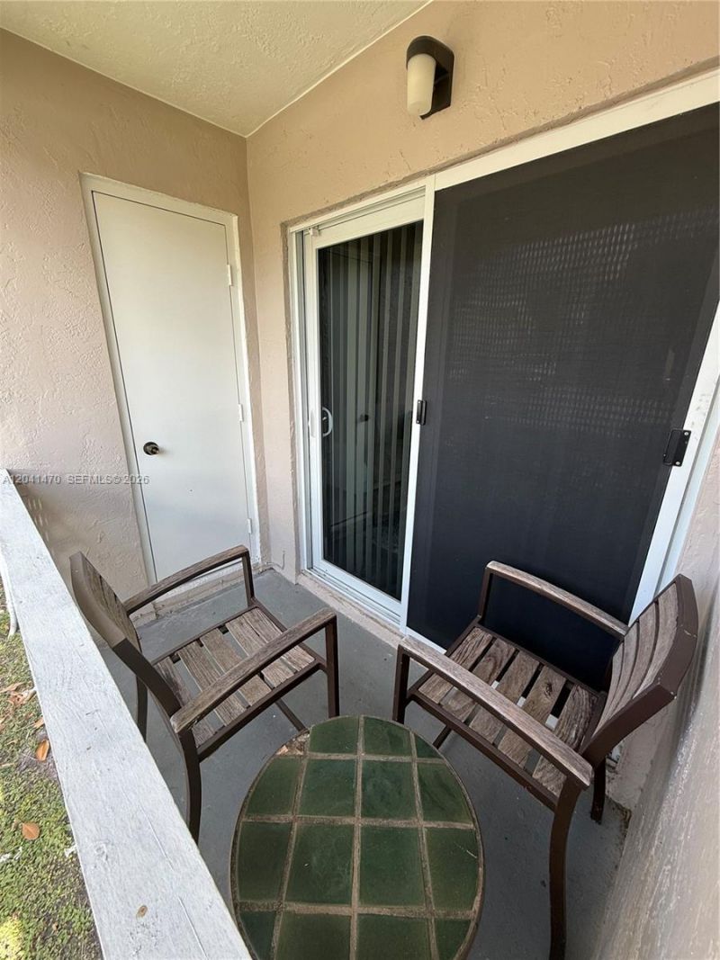 17515 NW 67th Ct , Unit G-22, Hialeah, FL 33015 Photo