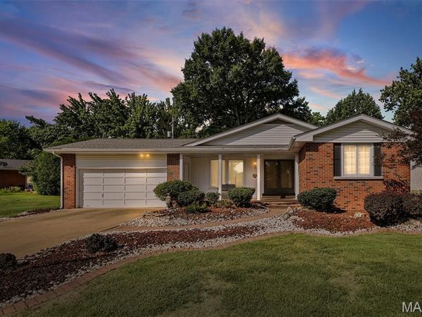 5106 River Aire Drive, Godfrey, IL 62035