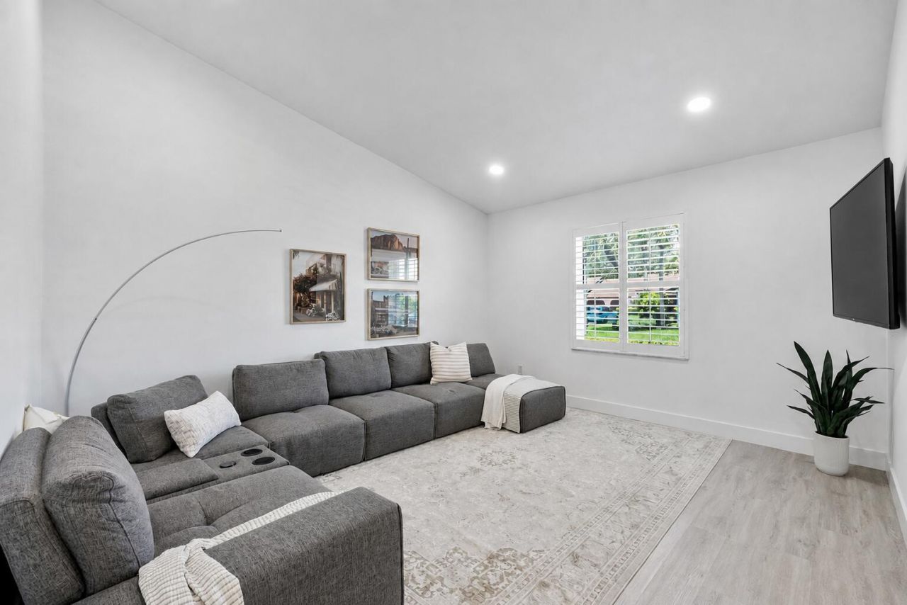 23284 SW 53rd Avenue, Unit D, Boca Raton, FL 33433 Photo