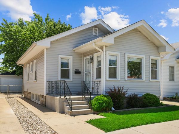 7351 W Barry Avenue , Chicago, IL 60707