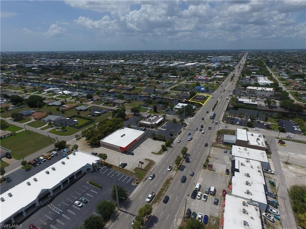 1218 Del Prado Blvd S, Cape Coral, FL 33990 Photo