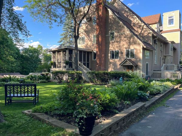 240 Oak Street W, Unit 240, Stillwater, MN 55082